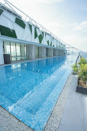 392 Verified Hotel Reviews of Lime Resort Manila .